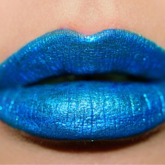 Kat Von D Everlasting Glimmer Veil Liquid Lipstick: Satellite - Picture 6 of 9